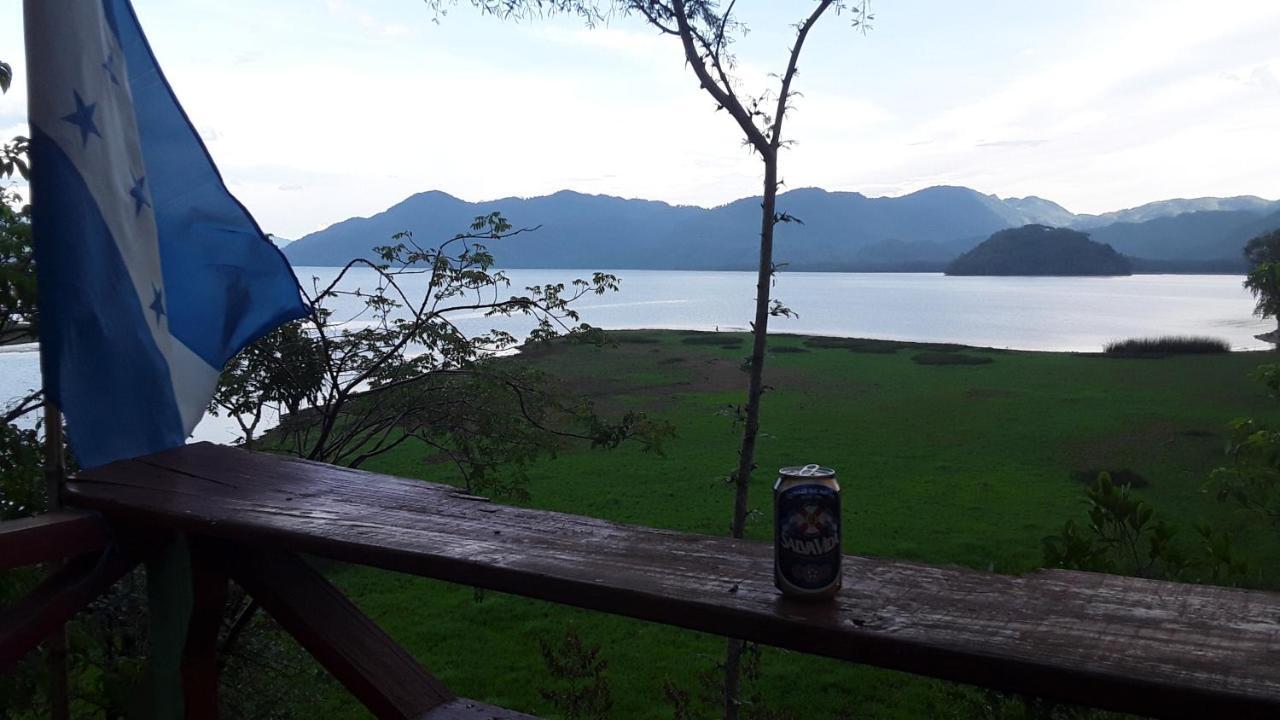 Hostal Azul Del Lago Agua Azul Exterior foto